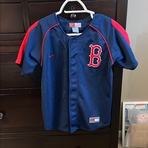 Boston Red Sox jersey, size M.